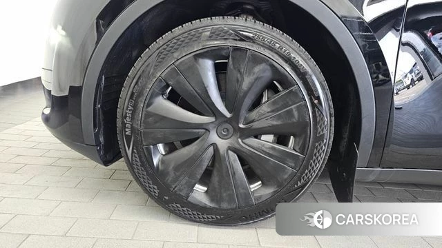 Tesla Model Y id 4783504 из Кореи 30