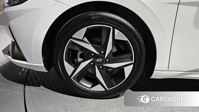 Hyundai Avante (CN7) id 3828300 из Кореи 15