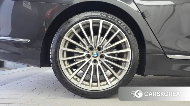 BMW 7 Series (G11) id 4917547 из Кореи 27