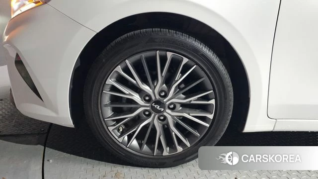 Kia The New K3 2nd generation id 3898231 из Кореи 15