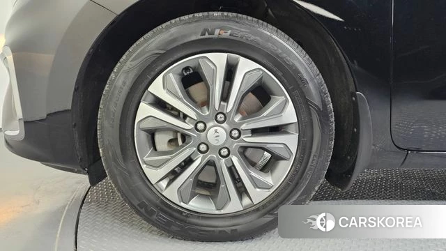 Kia The New Carnival id 4390108 из Кореи 15