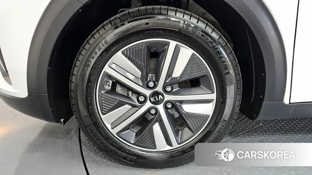 Kia The New Niro id 3866045 из Кореи 15