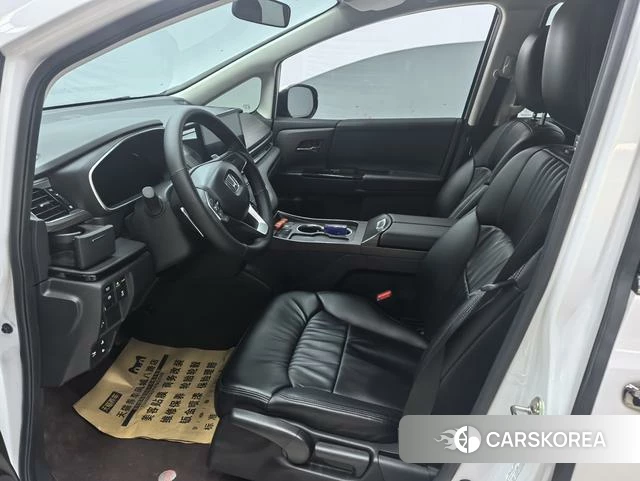 Honda Odyssey 2023 Белый из Китая, фото 5