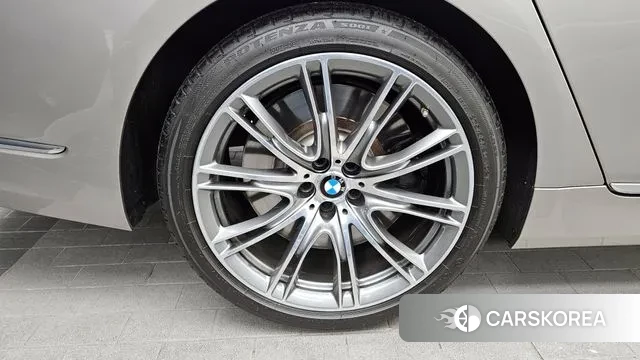 BMW 7 Series (G11) id 3479062 из Кореи 15