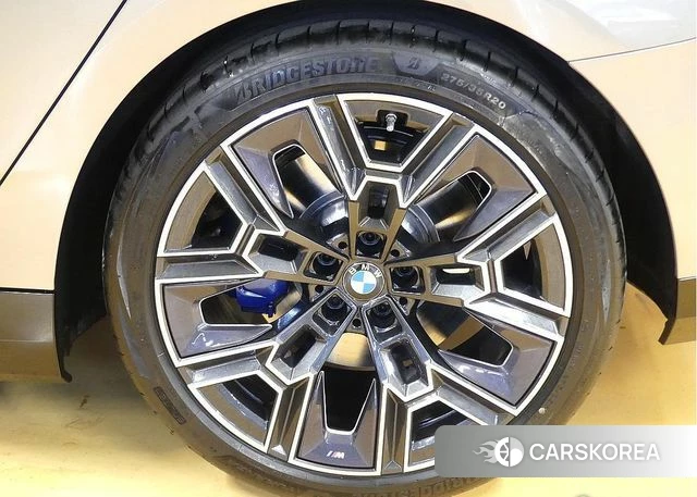 BMW 5 Series (G60) id 4248094 из Кореи 15