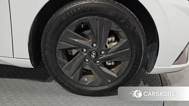 Hyundai Avante (CN7) id 3027933 из Кореи 15