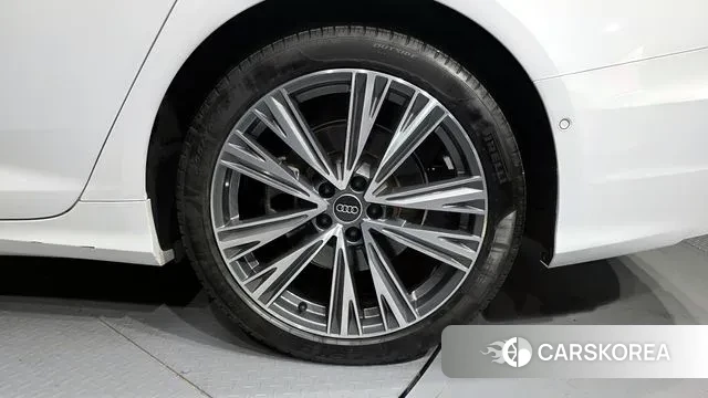 Audi A6 (C8) id 3649771 из Кореи 15