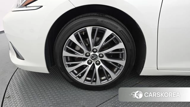 Lexus ES300h 7th generation id 4732016 из Кореи 15
