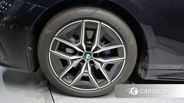 BMW 5 Series (G60) id 3720591 из Кореи 15