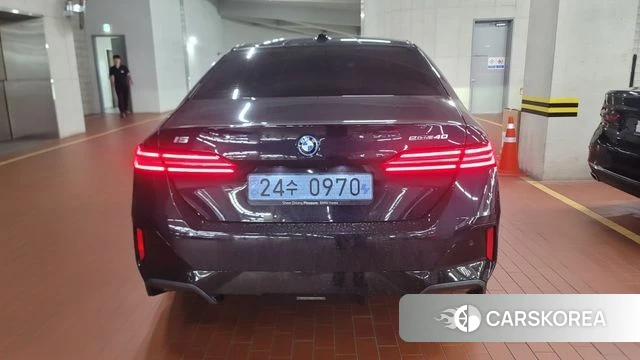 BMW i5 (G60) 2025 Черный из Кореи, фото 5