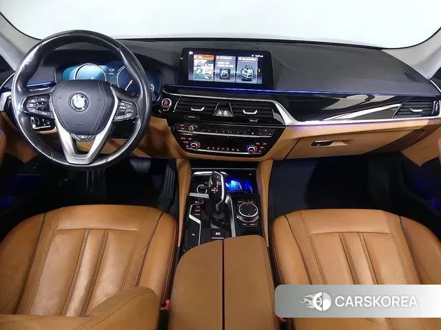 BMW 5 Series (G30) id 3325165 из Кореи 15