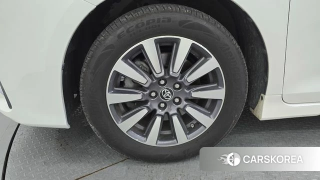 Toyota Sienna id 4614717 из Кореи 15