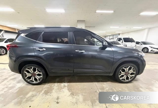 Kia Seltos id 4759703 из Кореи 14