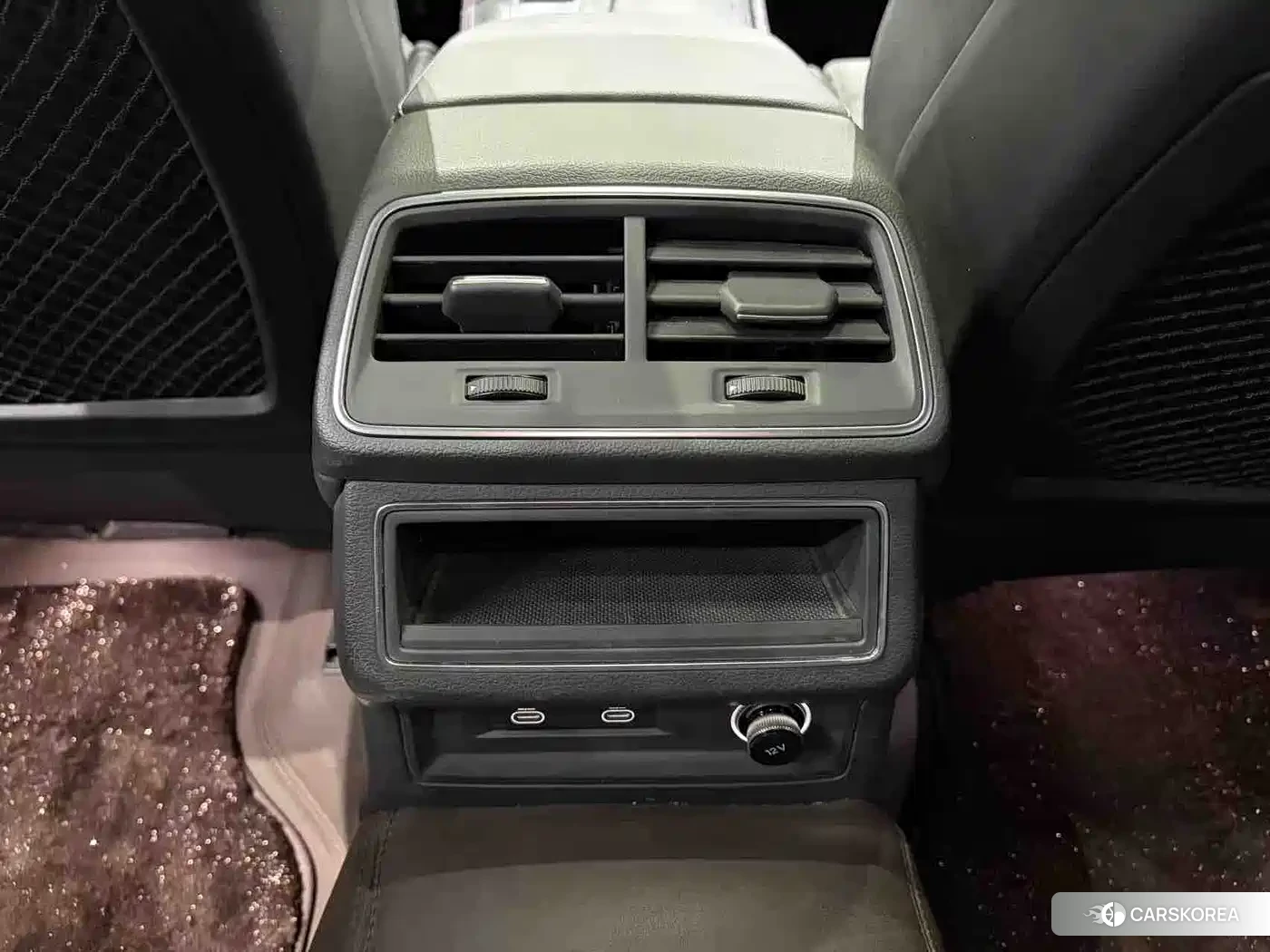 Audi A6L id 4654485 из Китая 17
