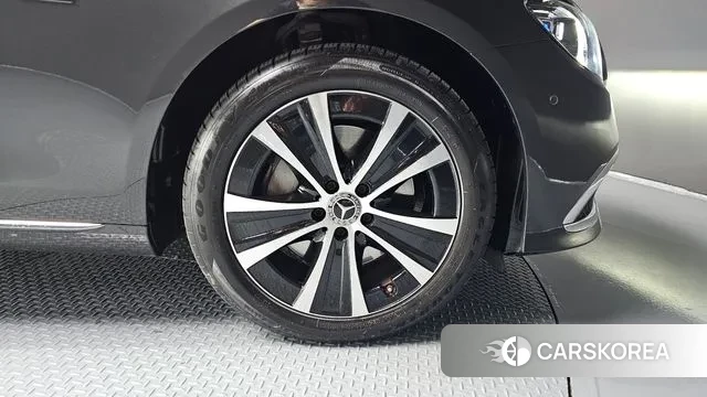 Mercedes-Benz E-Class W213 id 3312450 из Кореи 15