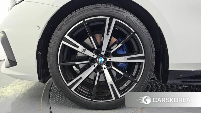 BMW 5 Series (G60) id 4421446 из Кореи 28