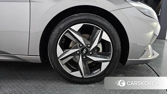 Hyundai Avante (CN7) id 3843818 из Кореи 15