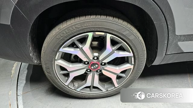 Kia Seltos id 4245632 из Кореи 25