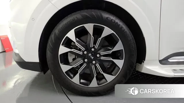 Kia Carnival 4th generation id 3282068 из Кореи 15