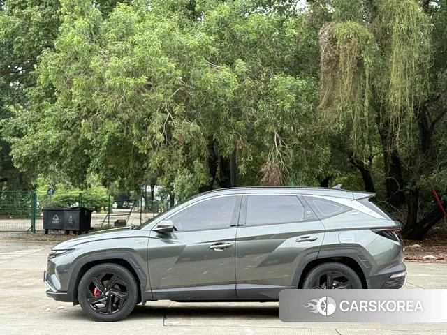 Hyundai Tucson 2022 Темно-серый из Китая, фото 5
