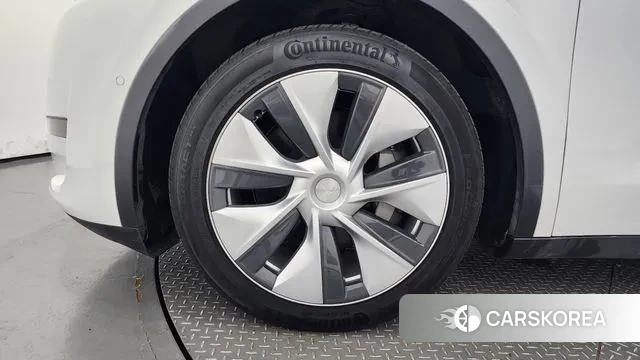 Tesla Model Y id 3027389 из Кореи 15