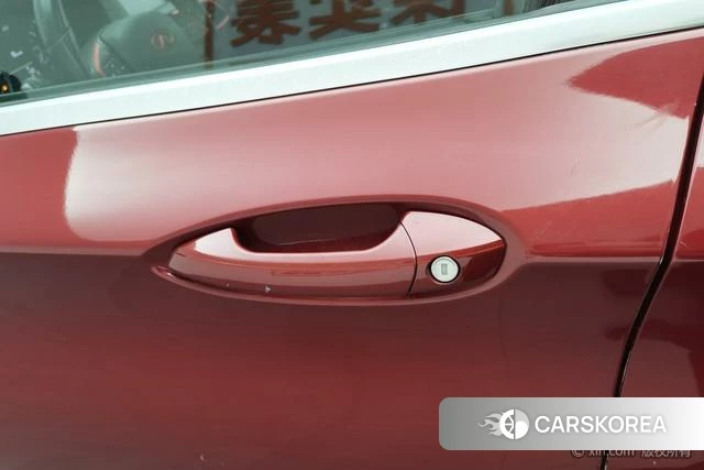 Infiniti QX30 id 4211375 из Китая 18