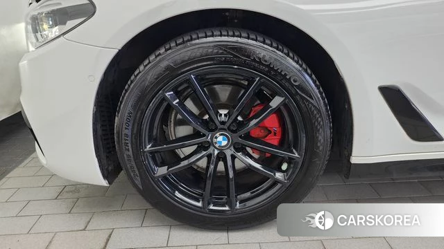 BMW 5 Series (G30) id 4471813 из Кореи 28