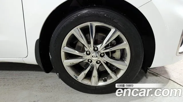 Kia The New Carnival id 2396936 из Кореи 15