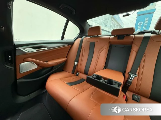 BMW M5 id 4256874 из Китая 42