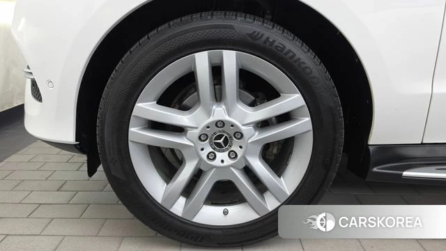 Mercedes-Benz GLE - Class W166 id 4837065 из Кореи 27