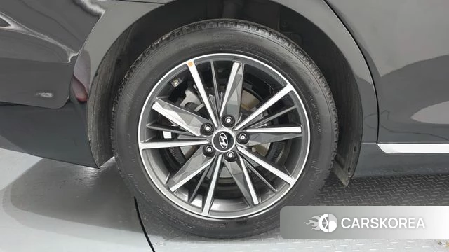 Hyundai The New Grandeur IG id 4370654 из Кореи 28