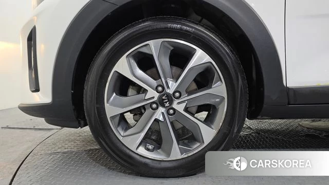 Kia Stonic id 3820952 из Кореи 15