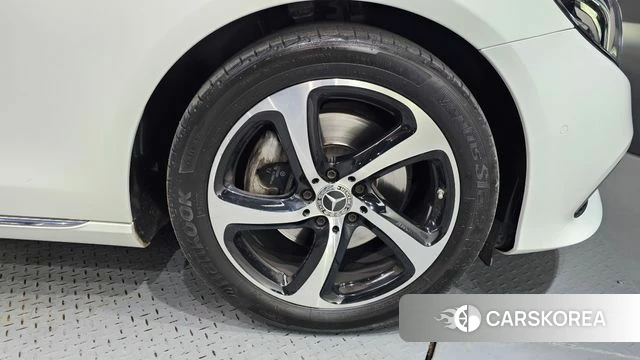 Mercedes-Benz E-Class W213 id 4188081 из Кореи 26