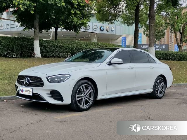 Mercedes-Benz E-class 2023 Белый из Китая, фото 5
