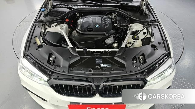 BMW 5 Series (G30) id 4317825 из Кореи 28