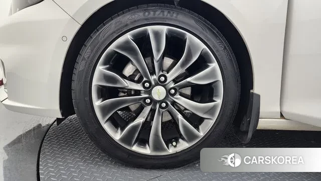 Chevrolet (GM Daewoo) All New Malibu id 3284926 из Кореи 15