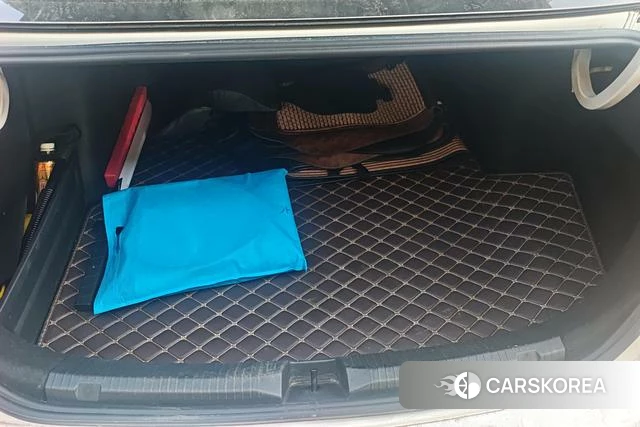 Volkswagen Bora id 4307356 из Китая 12