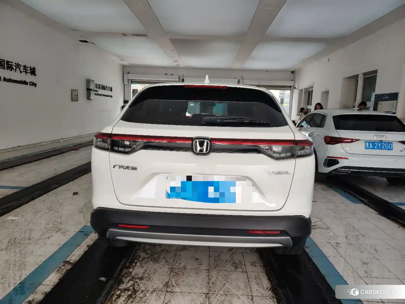 Honda Vezel id 4664533 из Китая 17