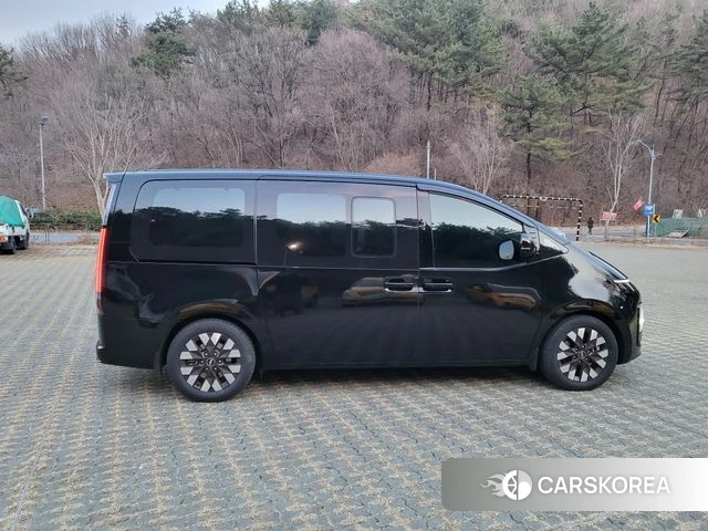 Hyundai Staria id 3833239 из Кореи 8