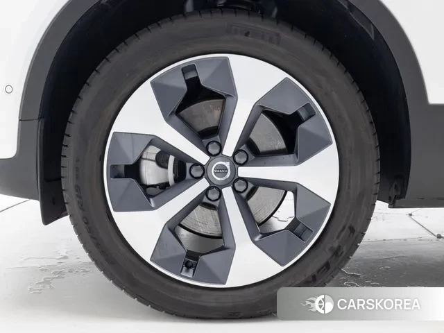 Volvo XC40 id 3419965 из Кореи 12