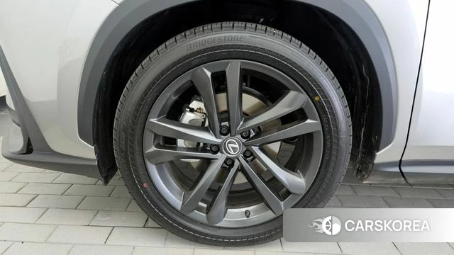 Lexus NX350h Second generation id 4381020 из Кореи 30