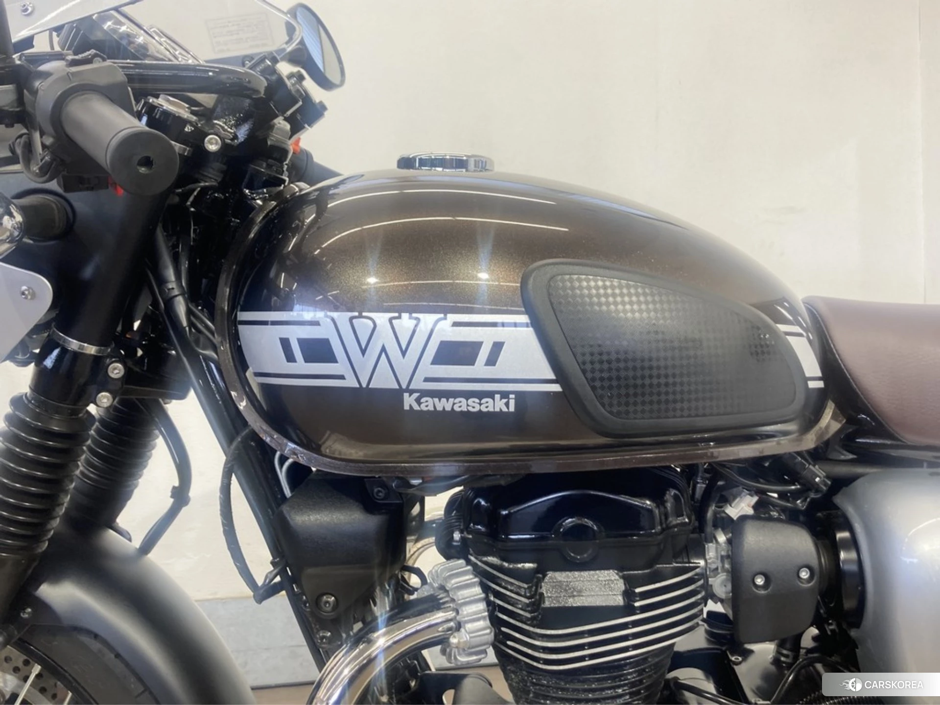 Kawasaki W800 CAFE id 4374121 из Японии 25