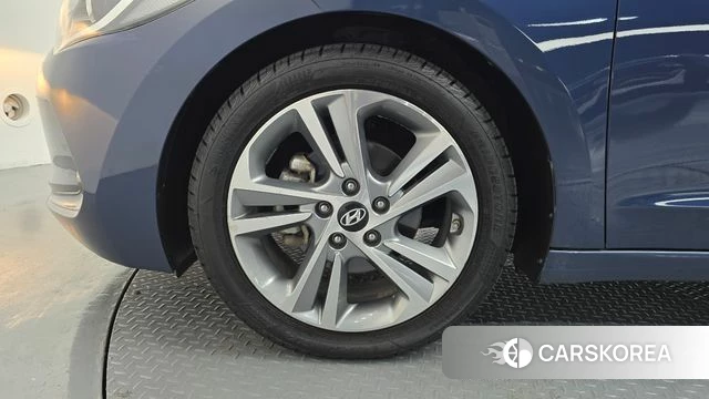 Hyundai Avante AD id 4924218 из Кореи 25
