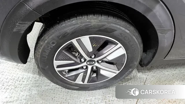 Kia The New Niro id 3509320 из Кореи 15