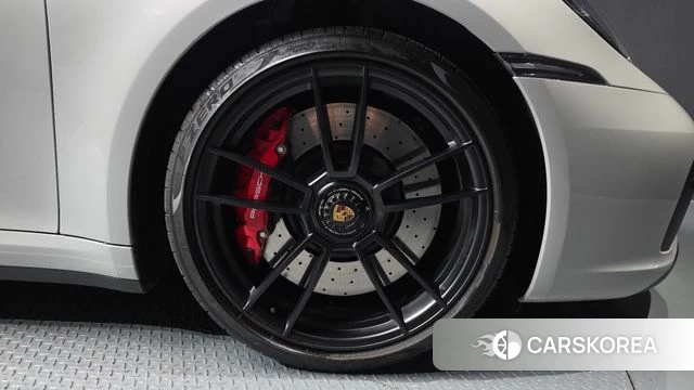 Porsche 911(992) id 4201409 из Кореи 15