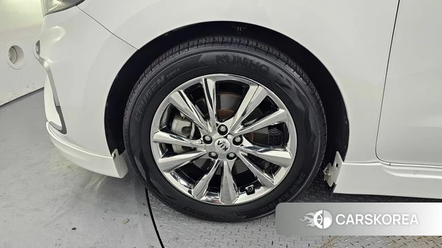 Kia The New Carnival id 3796110 из Кореи 15