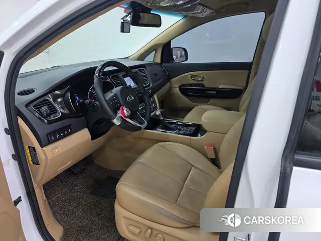 Kia The New Carnival id 3641476 из Кореи 15