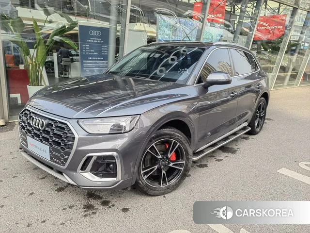 Audi Q5L 2023 Темно-серый из Китая, фото 5