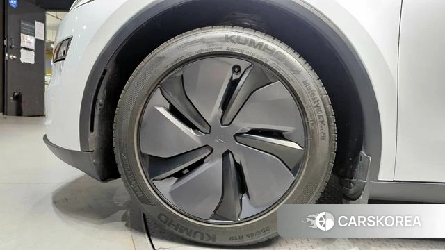 Tesla Model Y id 3896504 из Кореи 15