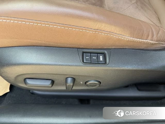 Buick Regal id 4241994 из Китая 14